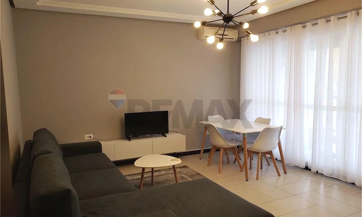 Shtepi me qera Apartament ne Tirane, 1+1, Mobilimi E mobiluar, Pagesa 60,000  Leke.