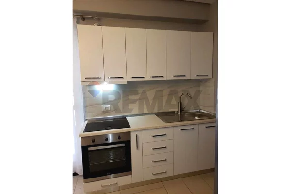 Shtepi me qera Apartament ne Tirane, 1+1, Mobilimi E mobiluar, Pagesa 60,000  Leke.