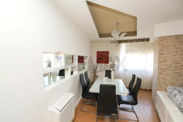 Shtepi me qera Apartament ne Tirane, 3+1, Mobilimi E mobiluar, Pagesa 80,000  Leke.