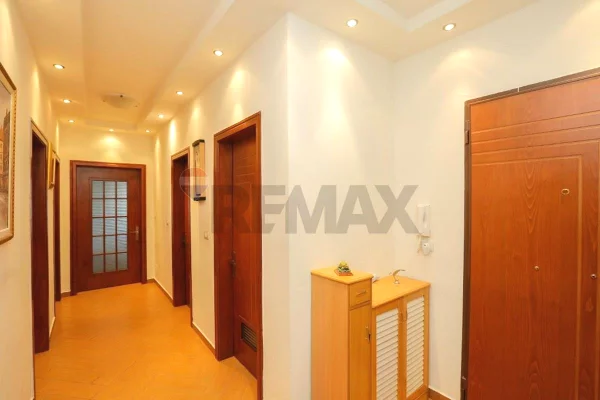 Shtepi me qera 3+1 ne Tirane - 80,000 Leke