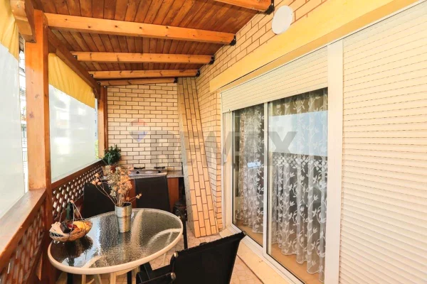 Shtepi me qera Apartament ne Tirane, 3+1, Mobilimi E mobiluar, Pagesa 80,000  Leke.