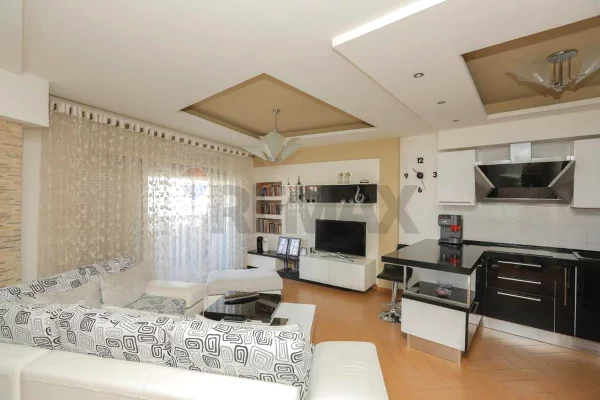 Shtepi me qera Apartament ne Tirane, 3+1, Mobilimi E mobiluar, Pagesa 80,000  Leke.