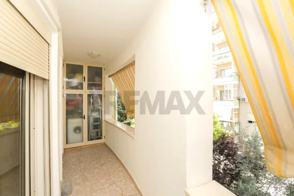 Shtepi me qera Apartament ne Tirane, 3+1, Mobilimi E mobiluar, Pagesa 80,000  Leke.