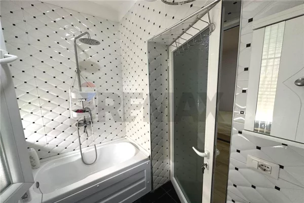 Shtepi me qera Apartament ne Tirane, 2+1, Mobilimi E mobiluar, Pagesa 600  Euro.