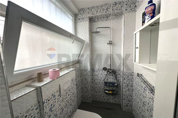 Shtepi me qera Apartament ne Tirane, 2+1, Mobilimi E mobiluar, Pagesa 600  Euro.