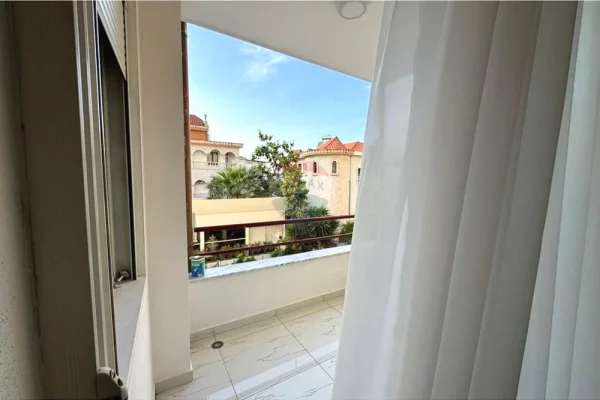 Shtepi me qera Apartament ne Tirane, 1+1, Mobilimi E mobiluar, Pagesa 550  Euro.