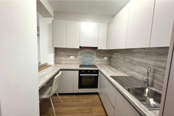 Shtepi me qera Apartament ne Tirane, 1+1, Mobilimi E mobiluar, Pagesa 550  Euro.