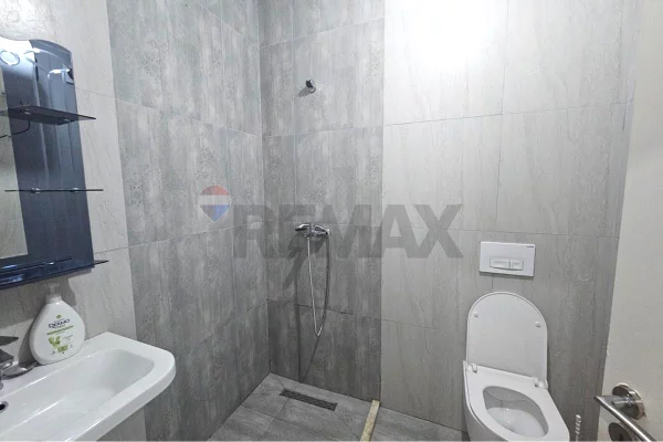Shtepi me qera Garsoniere ne Tirane - 33,000 Leke