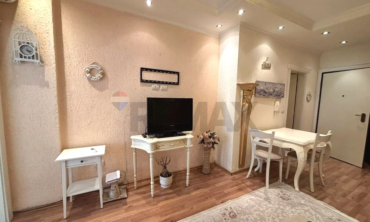 Shtepi me qera Apartament ne Tirane, 1+1, Mobilimi E mobiluar, Pagesa 55,000  Leke.