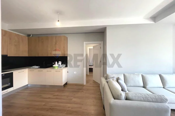 Shtepi me qera Apartament ne Tirane, 3+1, Mobilimi E mobiluar, Pagesa 55,000  Leke.