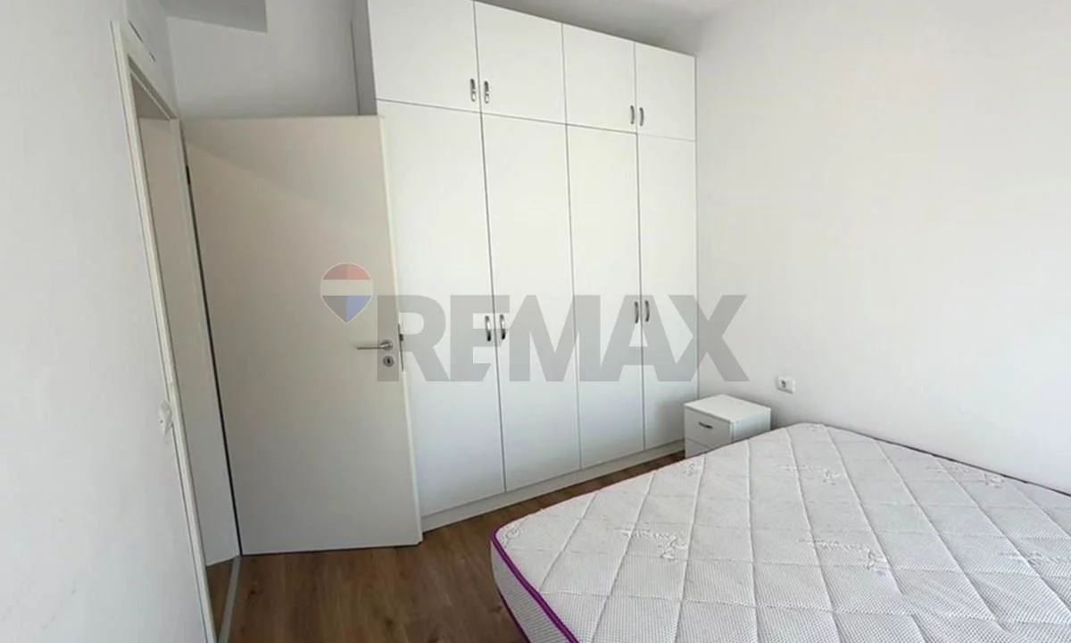 Shtepi me qera Apartament ne Tirane, 1+1, Mobilimi E mobiluar, Pagesa 370  Euro.
