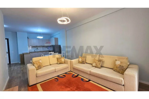 Shtepi me qera Apartament ne Tirane, 1+1, Mobilimi E mobiluar, Pagesa 500  Euro.