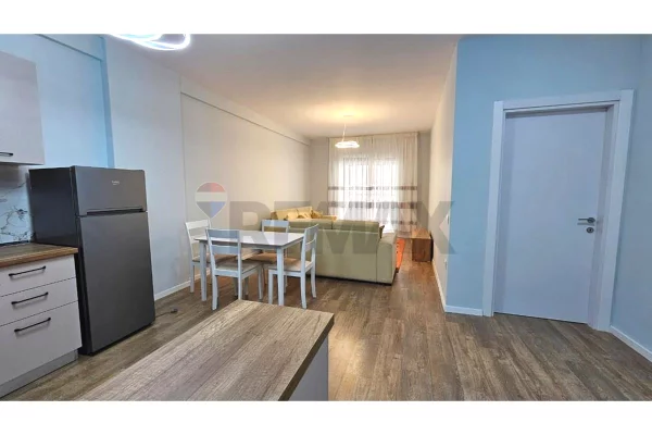 Shtepi me qera Apartament ne Tirane, 1+1, Mobilimi E mobiluar, Pagesa 500  Euro.