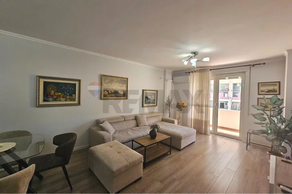Apartament - Për Qira - Liceu Artistik, Tiranë