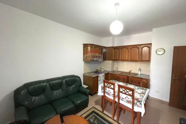 Shtepi me qera Apartament ne Tirane, 1+1, Mobilimi E mobiluar, Pagesa 40,000  Leke.