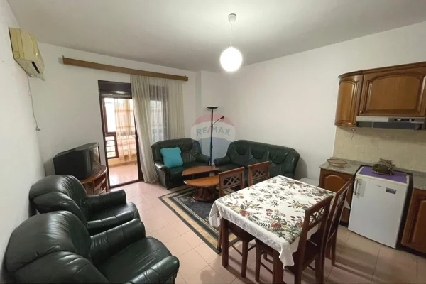 Shtepi me qera Apartament ne Tirane, 1+1, Mobilimi E mobiluar, Pagesa 40,000  Leke.