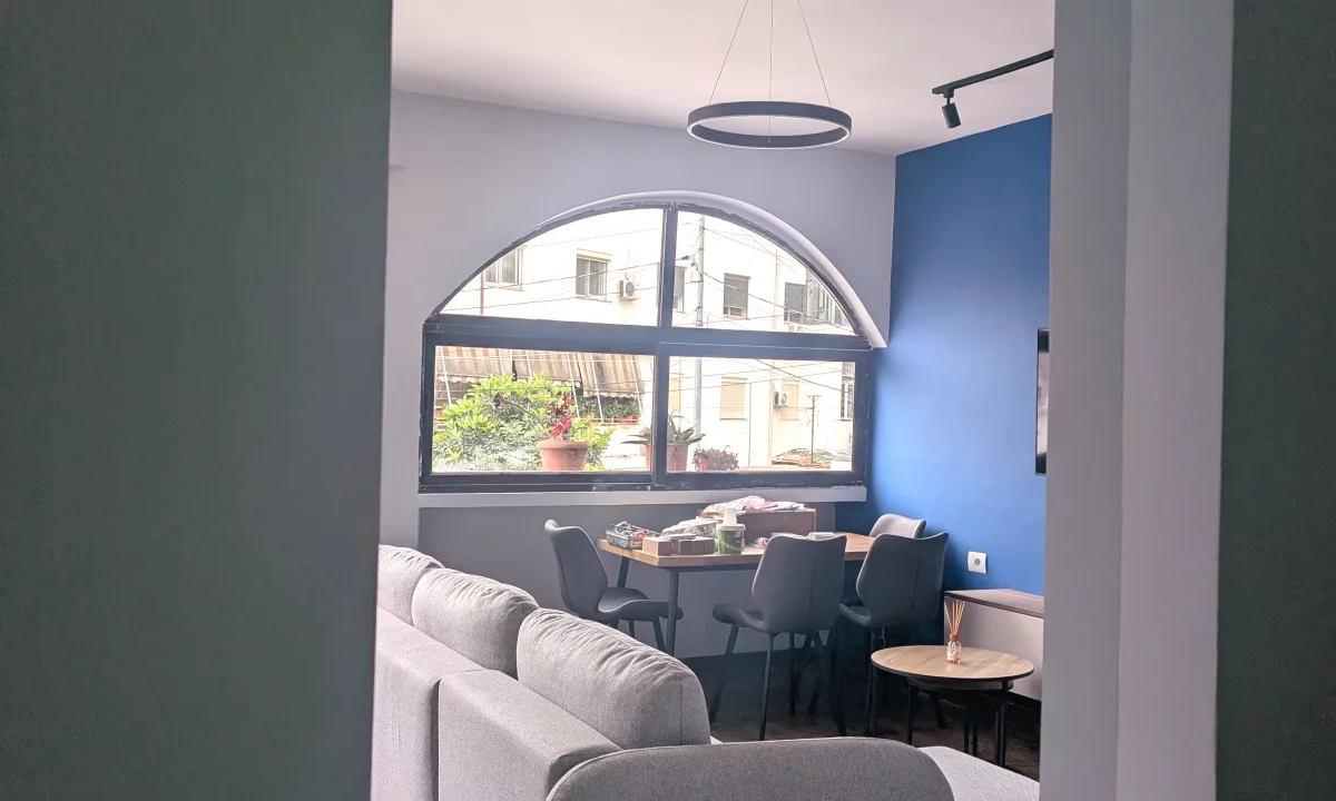 Shtepi me qera Shtepi Private ne Tirane, 2+1, Mobilimi E mobiluar, Pagesa 60,000  Leke.