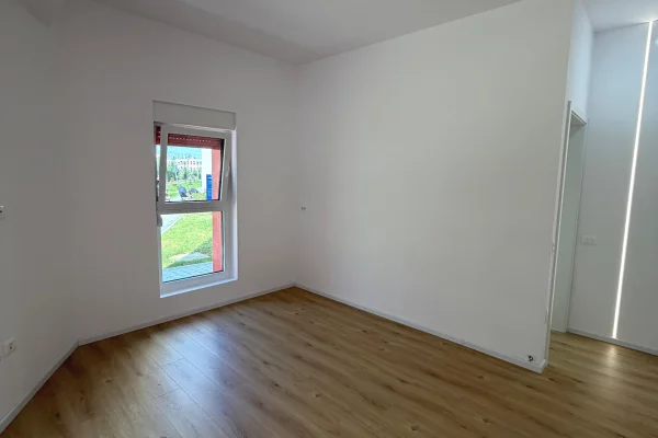 Shtepi me qera Apartament ne Tirane, 1+1, Mobilimi Bosh, pa mobiluar, Pagesa 500  Euro.