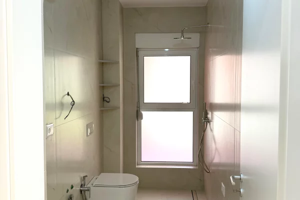 Shtepi me qera Apartament ne Tirane, 1+1, Mobilimi Bosh, pa mobiluar, Pagesa 500  Euro.