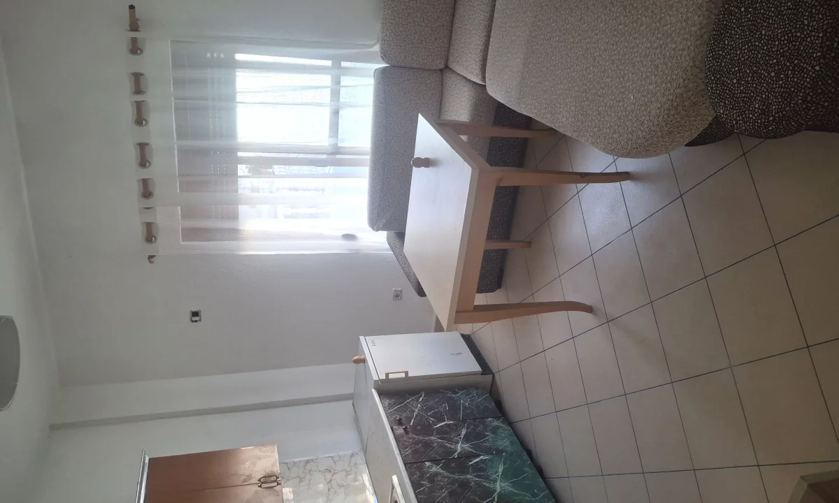 Shtepi me qera Apartament ne Tirane, 1+1, Mobilimi E mobiluar, Pagesa 30,000  Leke.