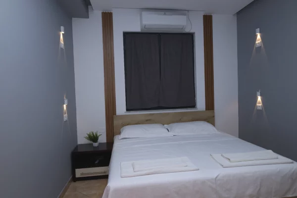 Shtepi ne shitje Shtepi Private ne Tirane, 1+1, Mobilimi E mobiluar, Pagesa 220,000  Euro.