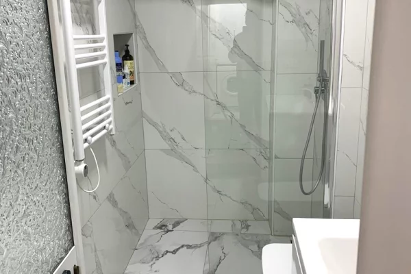 Shtepi me qera Apartament ne Tirane, 1+1, Mobilimi E mobiluar, Pagesa 45,000  Leke.