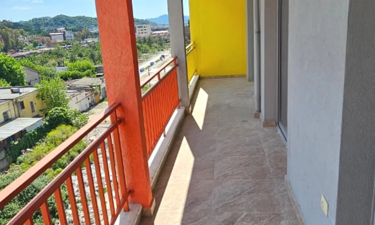 Shtepi me qera Apartament ne Tirane, 2+1, Mobilimi E mobiluar, Pagesa 50,000  Leke.