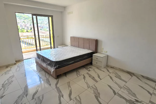 Shtepi me qera Apartament ne Tirane, 2+1, Mobilimi E mobiluar, Pagesa 50,000  Leke.