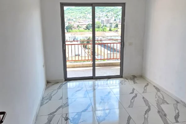 Shtepi me qera Apartament ne Tirane, 2+1, Mobilimi E mobiluar, Pagesa 50,000  Leke.