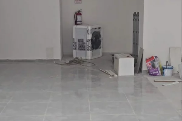 🏢✨ Jepet me qira Dyqan –  Kombinat