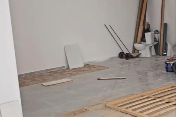 🏢✨ Jepet me qira Dyqan –  Kombinat