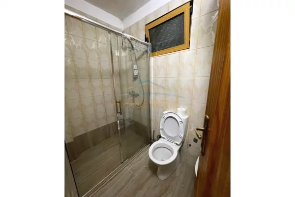 Shtepi me qera Shtepi Private ne Tirane, 2+1, Mobilimi E mobiluar, Pagesa 60,000  Leke.