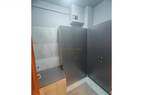 Shtepi me qera Apartament ne Tirane, 2+1, Mobilimi E mobiluar, Pagesa 75,000  Leke.