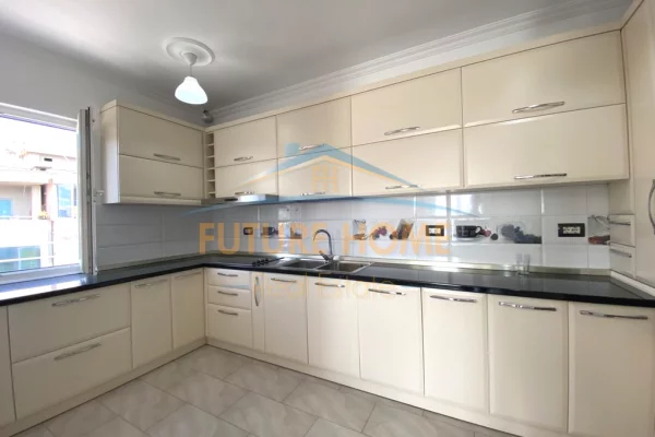 Shtepi me qera Apartament ne Tirane, 1+1, Mobilimi E mobiluar, Pagesa 70,000  Leke.