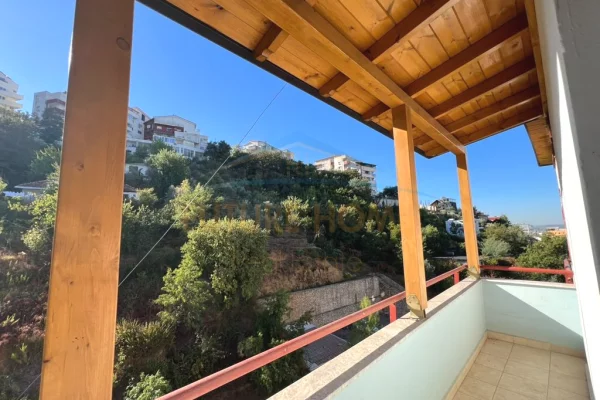 Shtepi me qera Apartament ne Tirane, 4+1, Mobilimi E mobiluar, Pagesa 85,000  Leke.