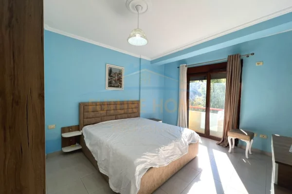 Shtepi me qera Apartament ne Tirane, 4+1, Mobilimi E mobiluar, Pagesa 85,000  Leke.