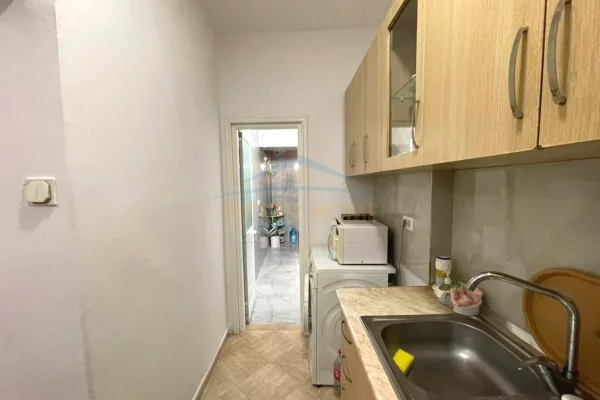 Shtepi me qera Apartament ne Tirane, 2+1, Mobilimi E mobiluar, Pagesa 55,000  Leke.