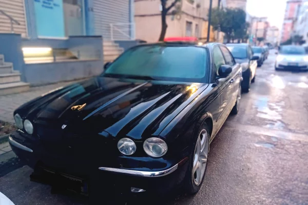 Cars for sale in Durres, Jaguar, 2005 Benzine,Kambio Automatik Payment 8,500  Euro.