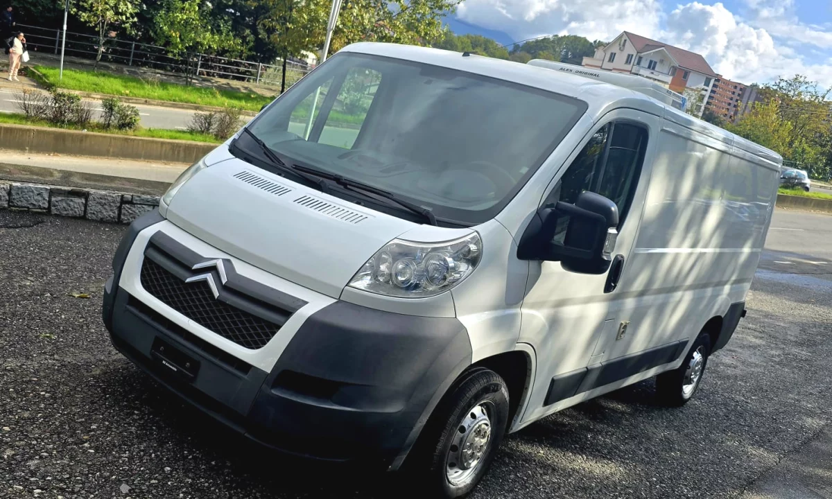 Auto in Vendita a Tirana, Citroen, 2012 Diesel,Kambio Manual Pagamento 7,900  Euro.