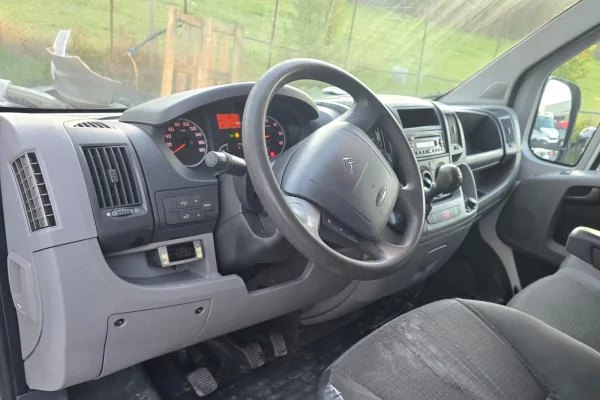 Auto in Vendita a Tirana, Citroen, 2012 Diesel,Kambio Manual Pagamento 7,900  Euro.