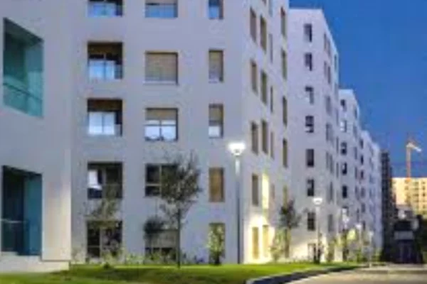 Shtepi ne shitje Apartament ne Tirane, 1+1, Mobilimi E mobiluar, Pagesa 124,000  Euro.