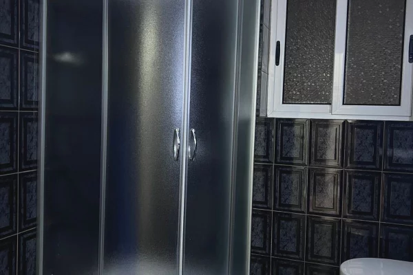 Shtepi me qera Apartament ne Tirane, 1+1, Mobilimi E mobiluar, Pagesa 450  Euro.