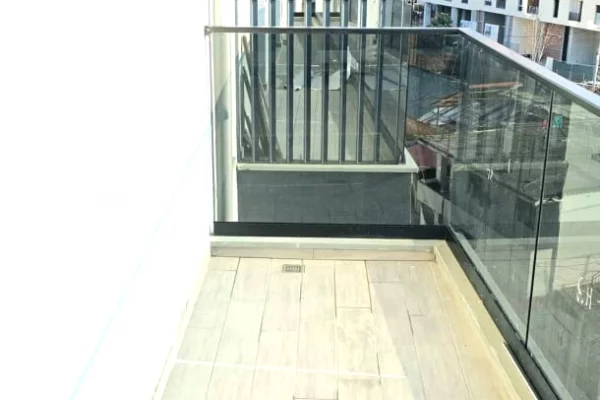 Shtepi me qera Apartament ne Tirane, 2+1, Mobilimi Pjeserisht e mobiluar, Pagesa 650  Euro.