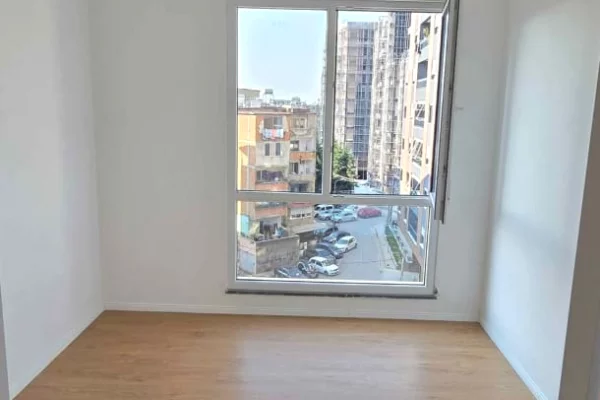 Shtepi me qera Apartament ne Tirane, 2+1, Mobilimi Pjeserisht e mobiluar, Pagesa 650  Euro.