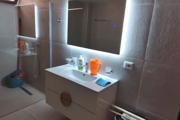 Shtepi me qera Apartament ne Tirane, 1+1, Mobilimi E mobiluar, Pagesa 600  Euro.
