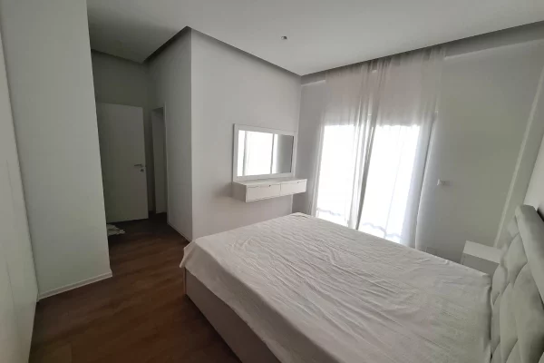 Shtepi me qera Vila Luksoze ne Tirane, 3+1, Mobilimi E mobiluar, Pagesa 550  Euro.