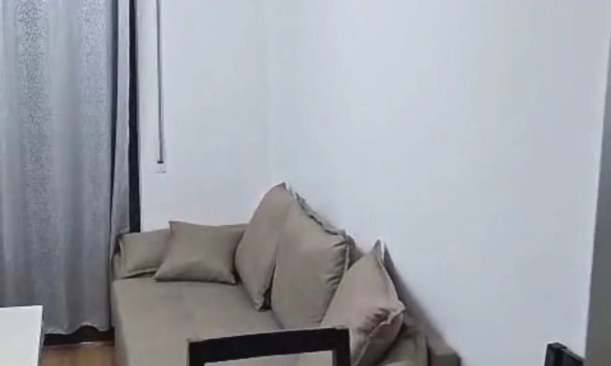 Shtepi ne shitje Apartament ne Tirane, 1+1, Mobilimi E mobiluar, Pagesa 400,000  Euro.