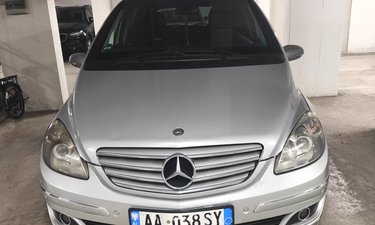 Auto in Vendita a Tirana, Mercedes-Benz, 2006 Diesel,Kambio Automatik Pagamento 2,750  Euro.