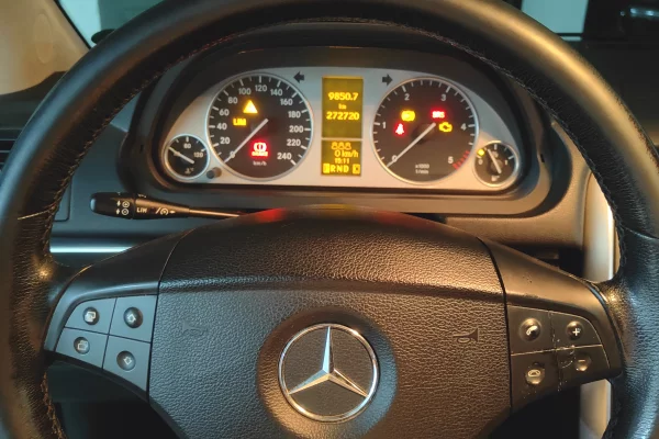 Auto in Vendita a Tirana, Mercedes-Benz, 2006 Diesel,Kambio Automatik Pagamento 2,750  Euro.