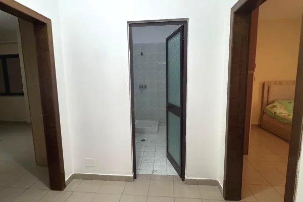 Shtepi ne shitje Apartament ne Tirane, 2+1, Mobilimi Pjeserisht e mobiluar, Pagesa 310,000  Euro.